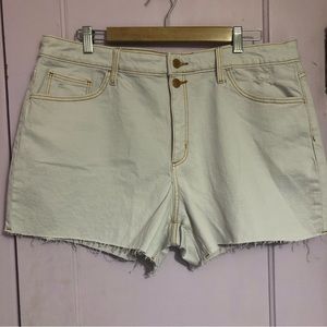 NWT Universal Thread white denim shorts